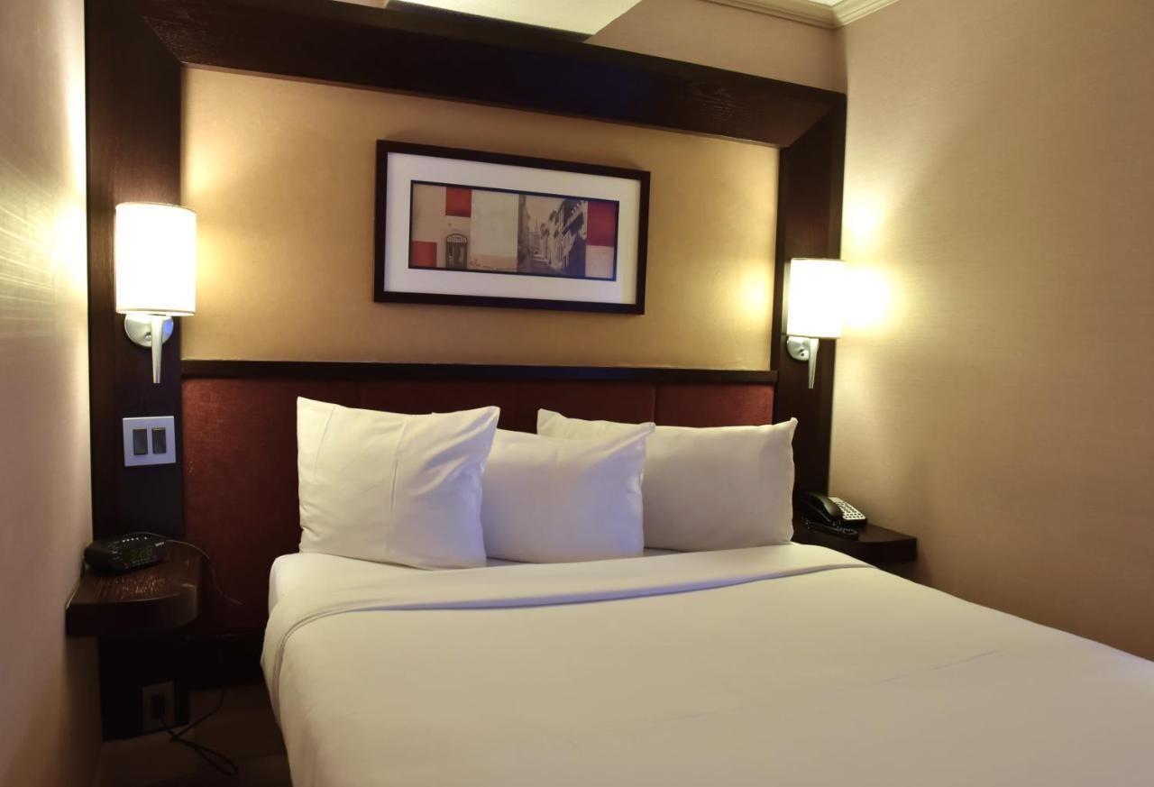 Hotel Le Concorde Quebec City