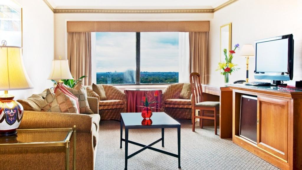 Le Concorde Hotel