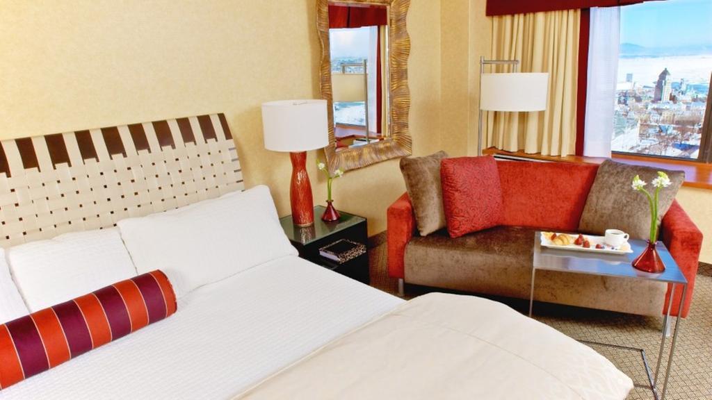 Hotel Le Concorde Quebec City