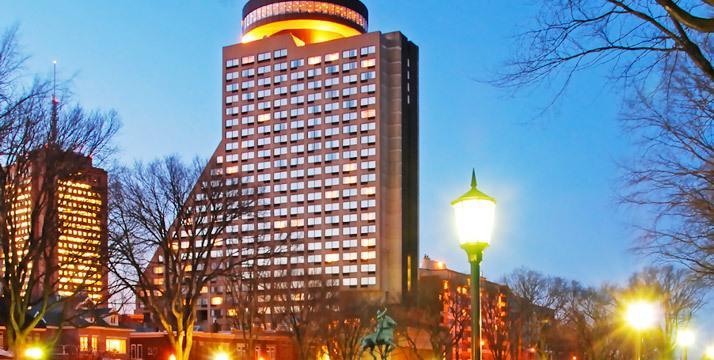 Hotel Le Concorde Quebec City